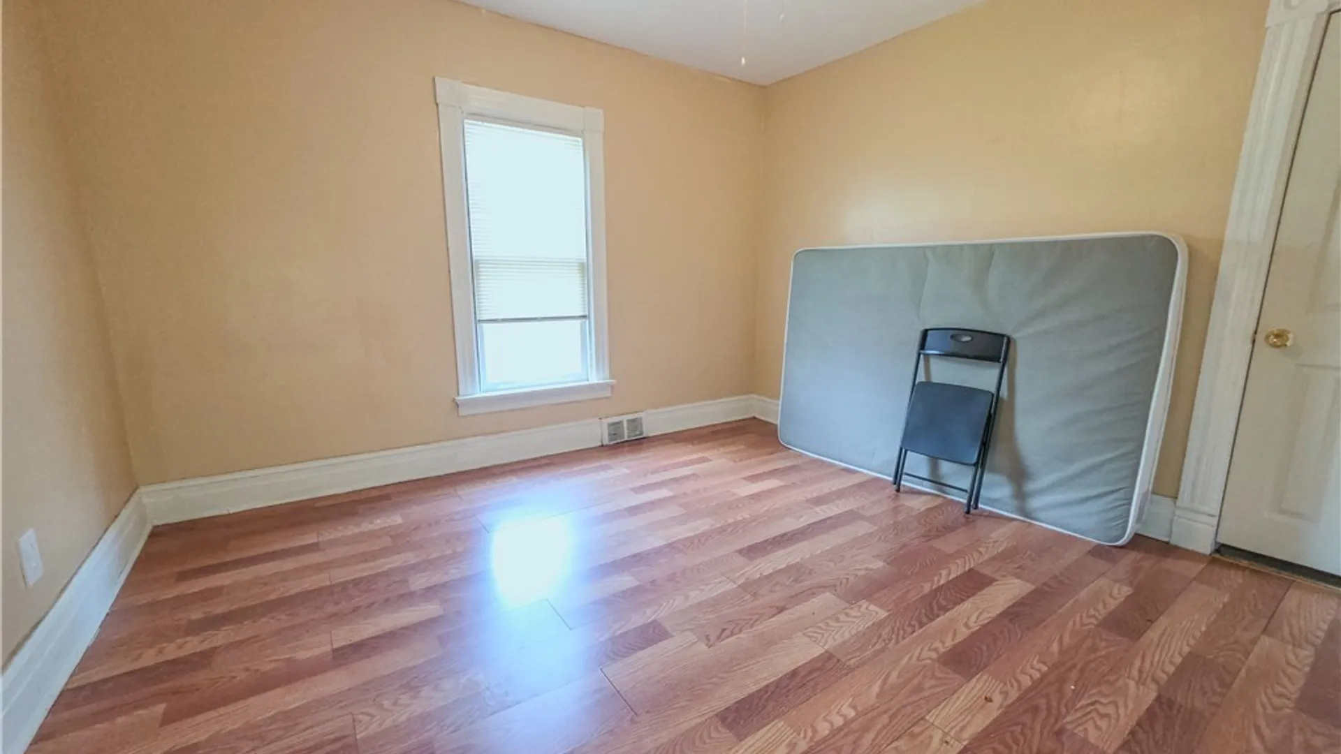 Property at 818 Ashland Avenue, Niagara Falls, NY 14301 24