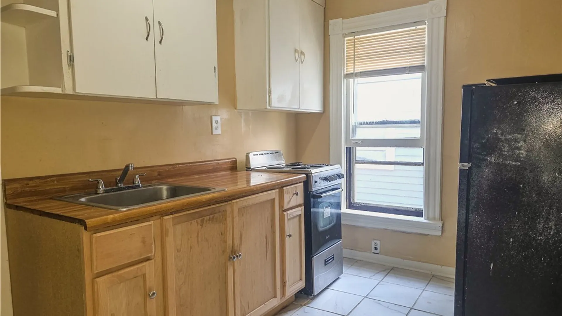 Property at 818 Ashland Avenue, Niagara Falls, NY 14301 29