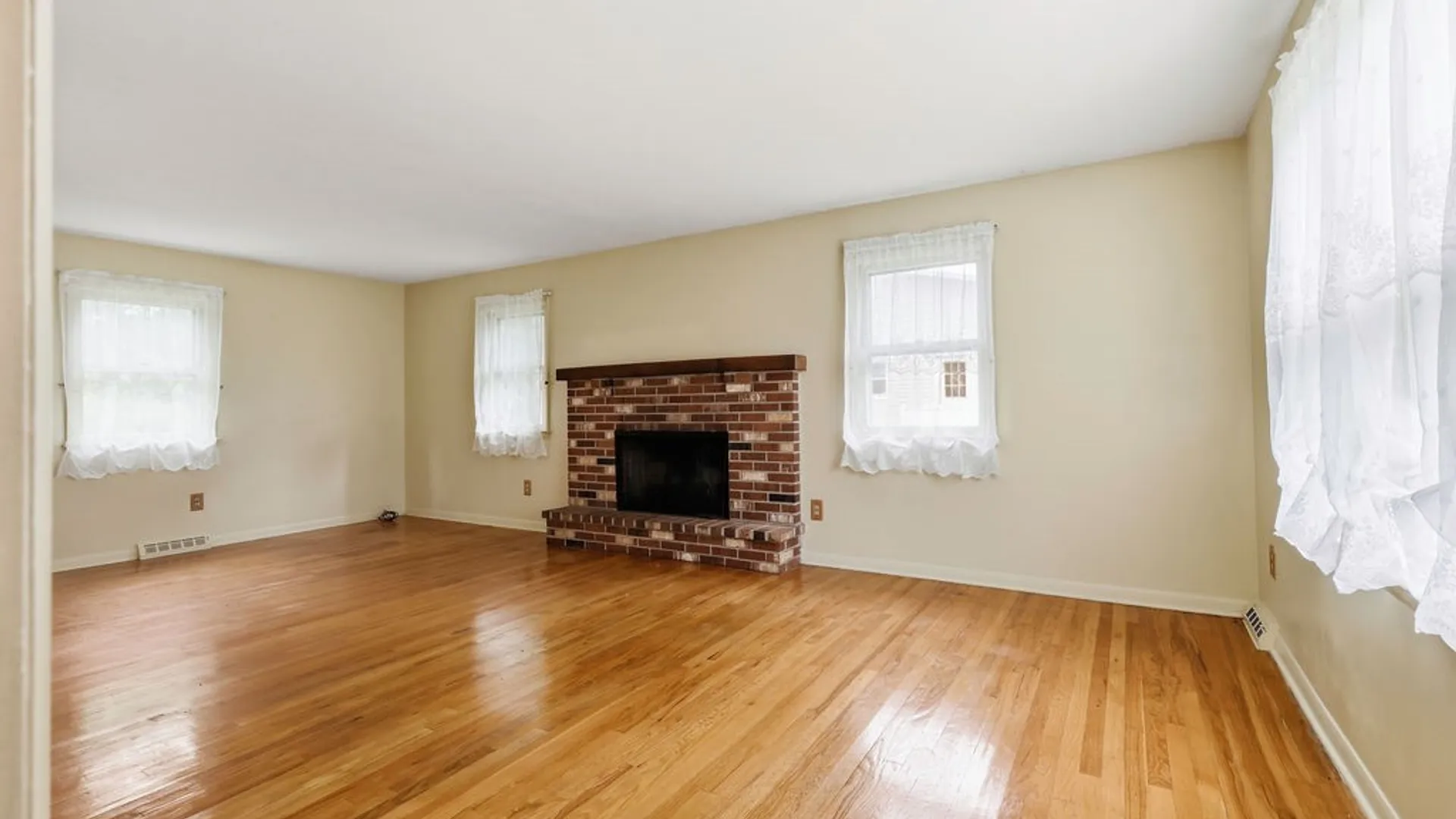 Property at 115 Northwood Way, Camillus, NY 13031 15