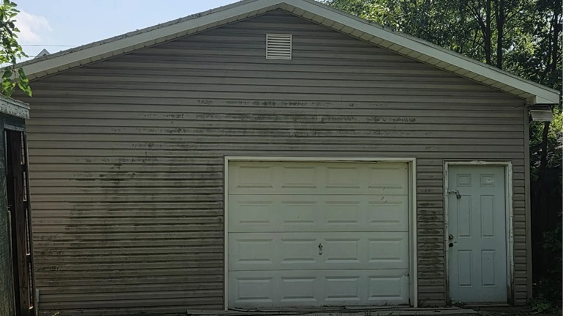 Property at 1845 Pierce Ave, Niagara Falls, NY 14301 3