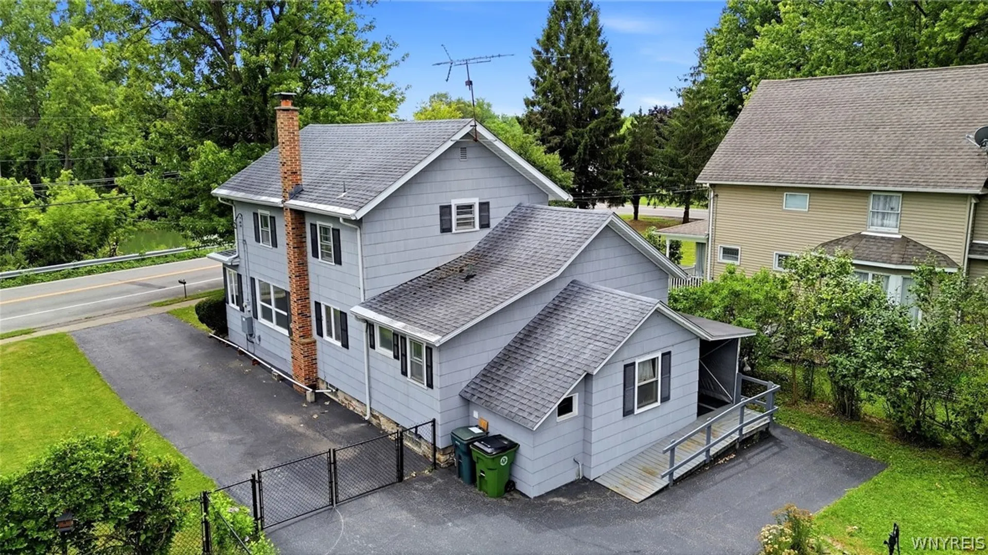 Property at 3933 Lockport Avenue, Wheatfield, NY 14120 4