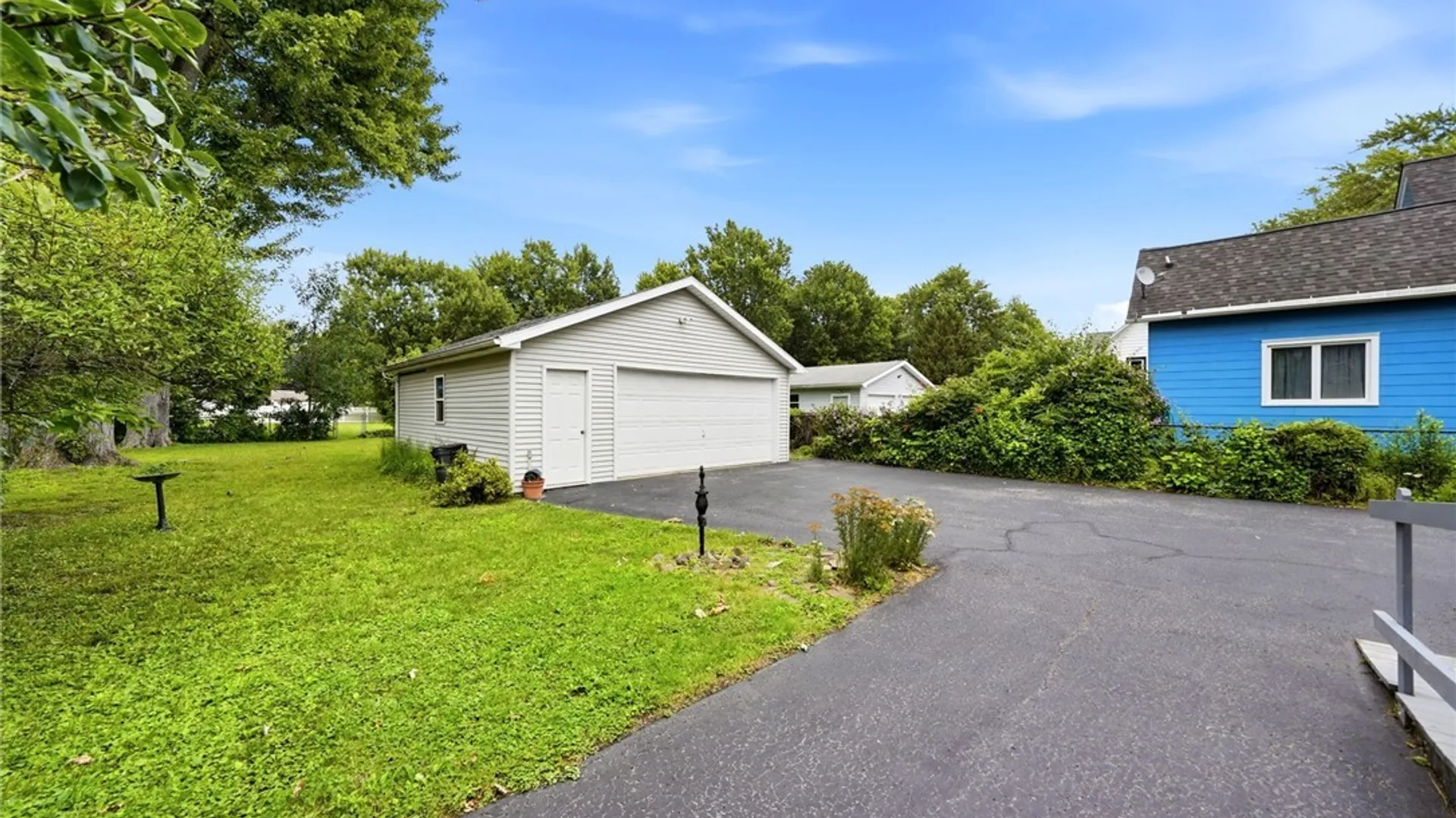 Property at 3933 Lockport Avenue, Wheatfield, NY 14120 21