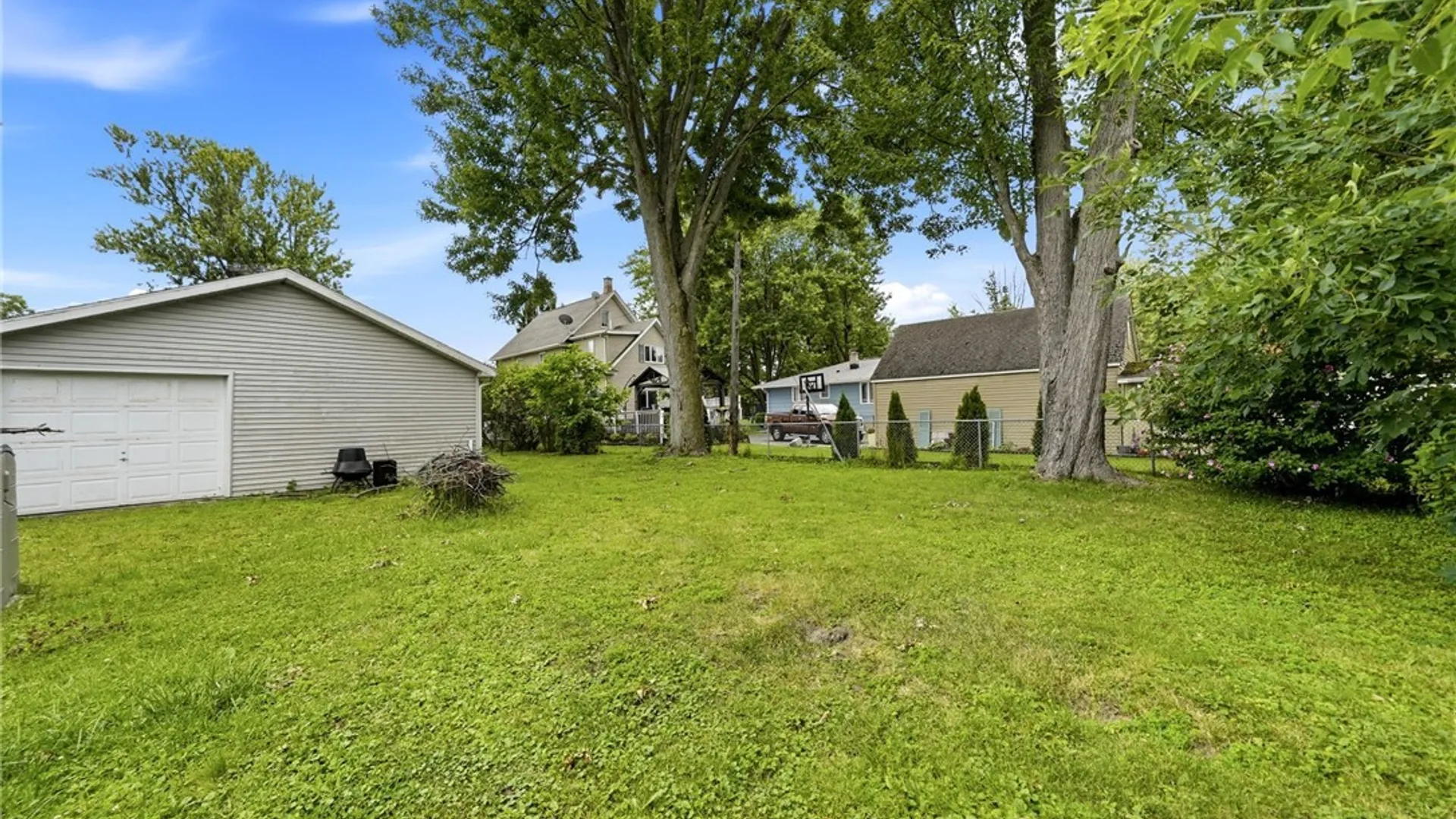 Property at 3933 Lockport Avenue, Wheatfield, NY 14120 22