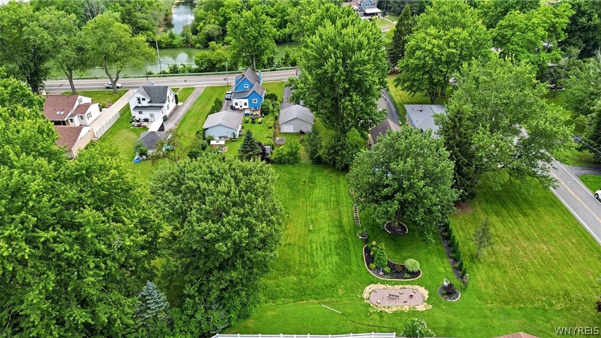 Property at 3933 Lockport Avenue, Wheatfield, NY 14120 28