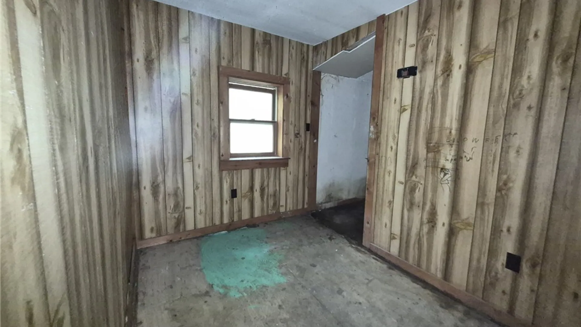 Property at 16 W 10th Street, Ellicott, NY 14701 9