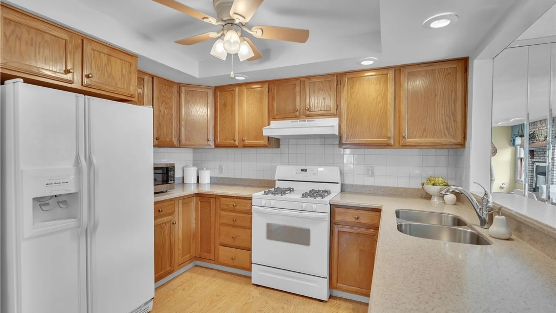 Property at 31 Hillcrest Heights, West Seneca, NY 14224 13
