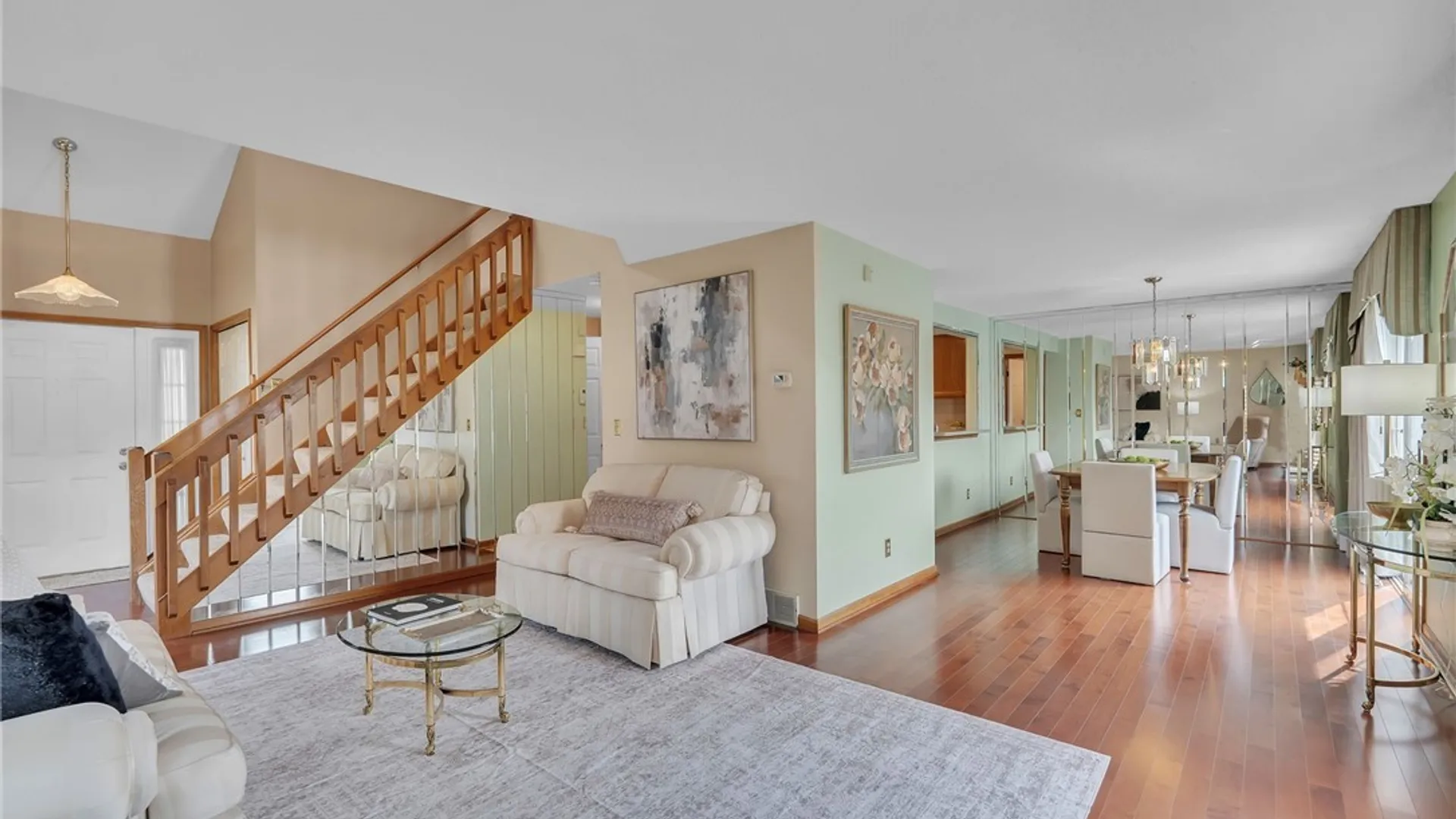 Property at 31 Hillcrest Heights, West Seneca, NY 14224 7