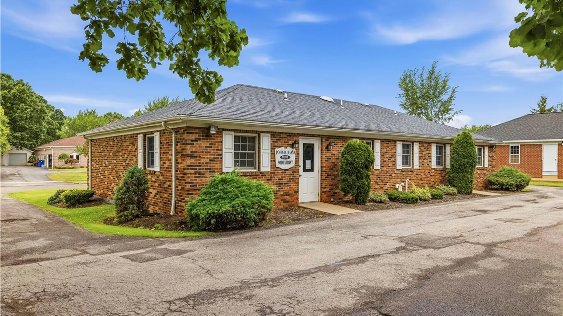 Property at 690 Davison Road, Lockport City, NY 14094 33