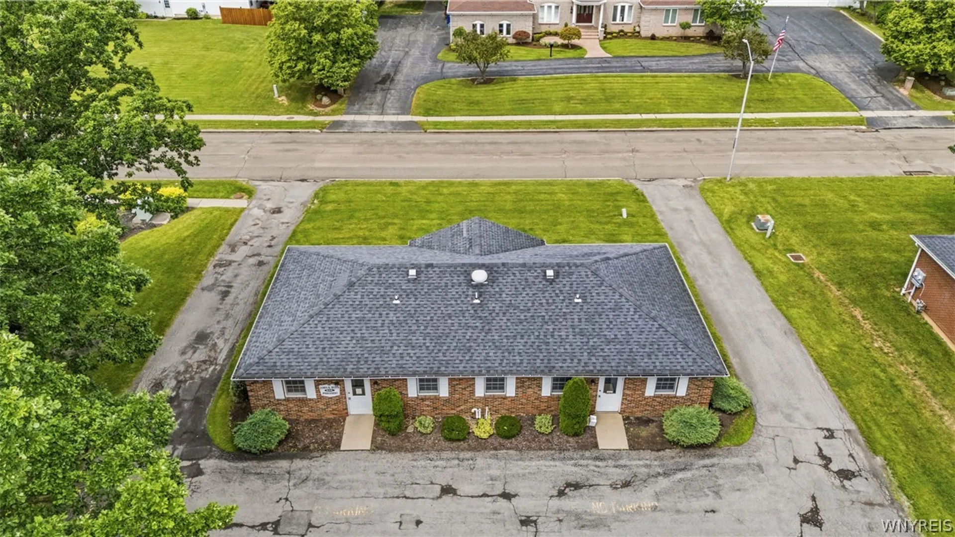 Property at 690 Davison Road, Lockport City, NY 14094 34