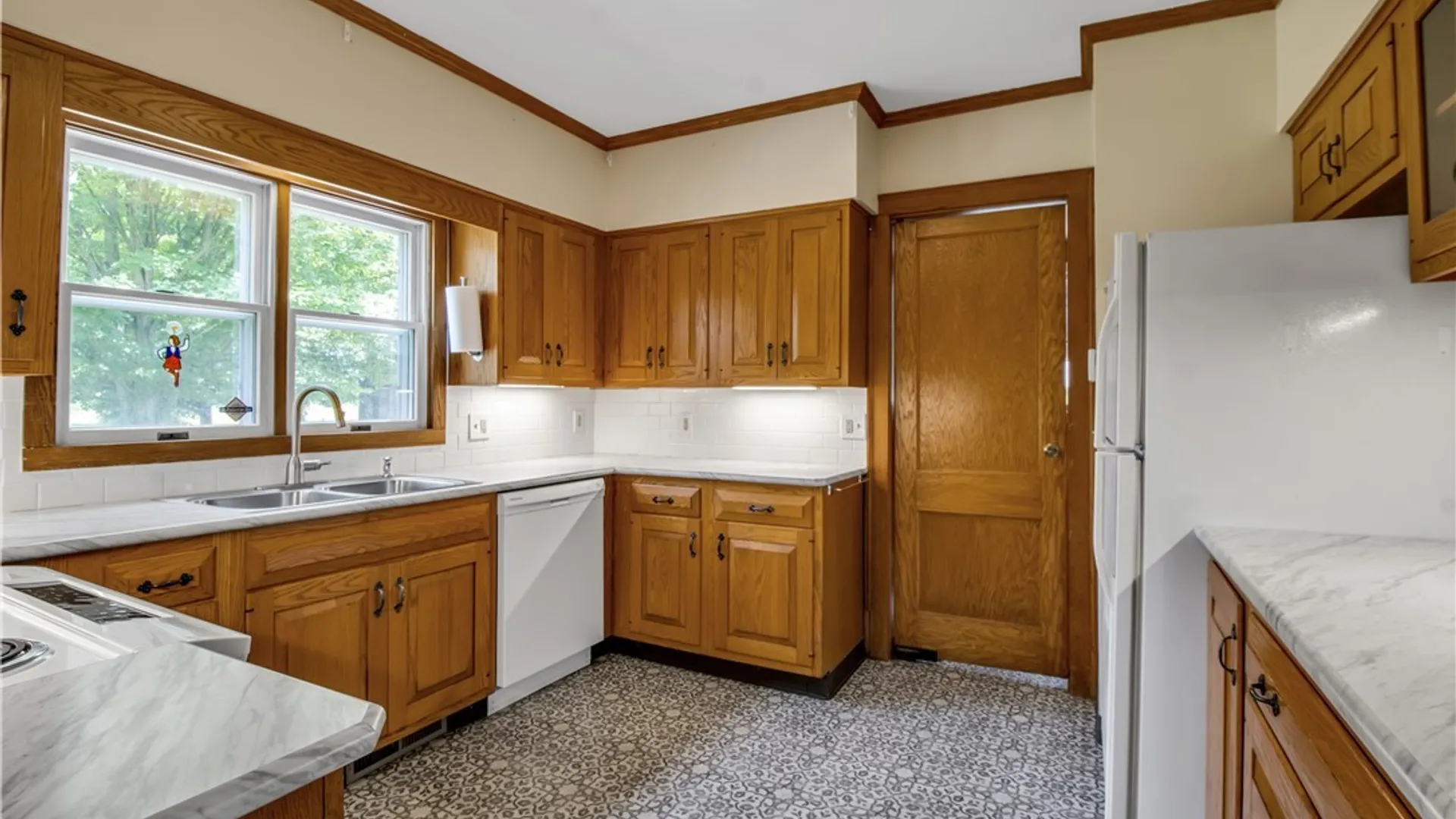 Property at 9281 Batavia-Stafford Townline Road, Stafford, NY 14020 6