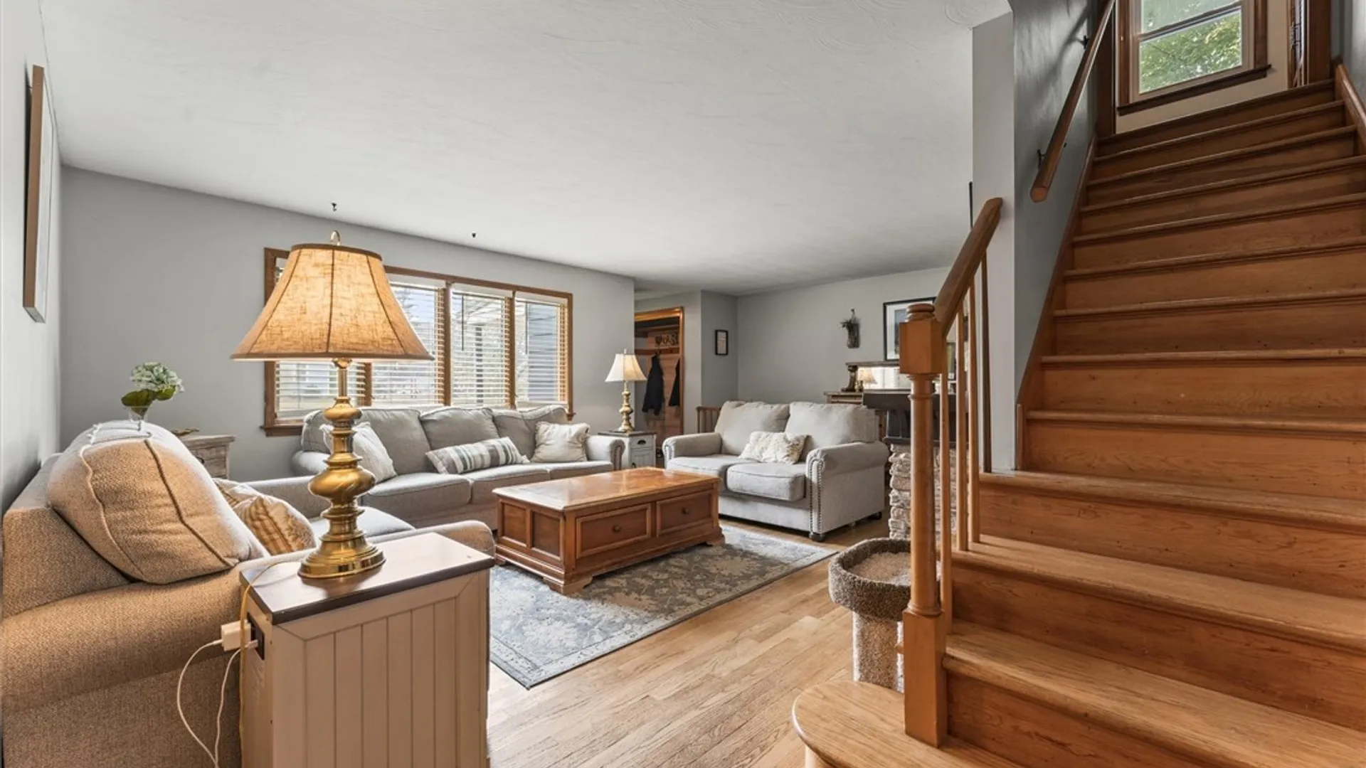 Property at 4 Evergreen Lane, Camillus, NY 13031 10