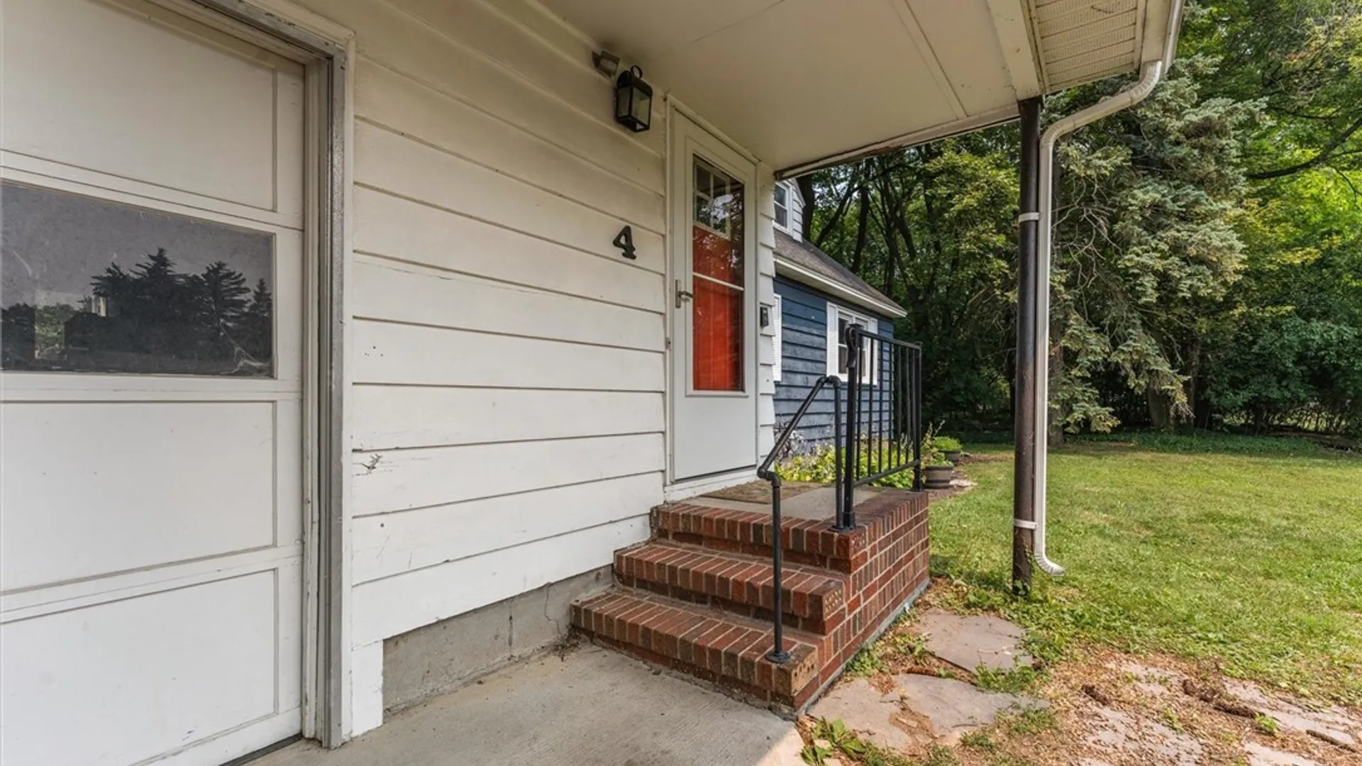 Property at 4 Evergreen Lane, Camillus, NY 13031 6