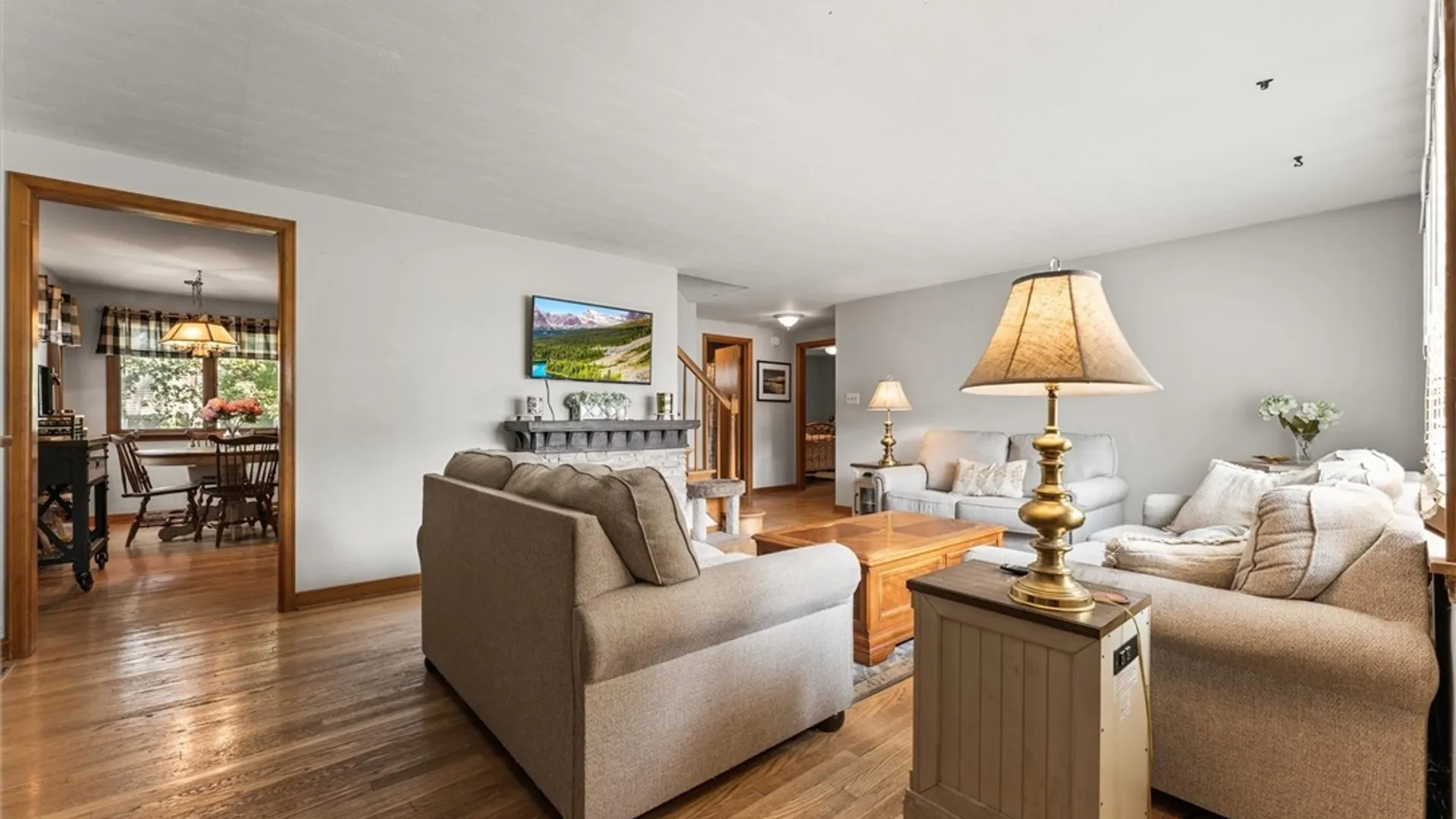 Property at 4 Evergreen Lane, Camillus, NY 13031 8