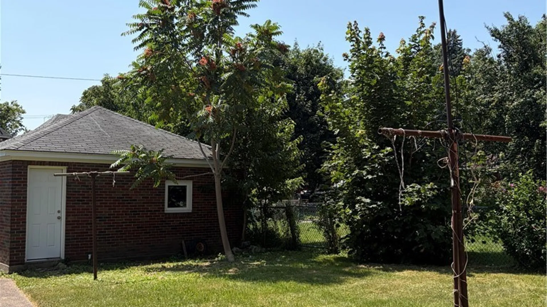 Property at 1761 Welch Avenue, Niagara Falls, NY 14303 4
