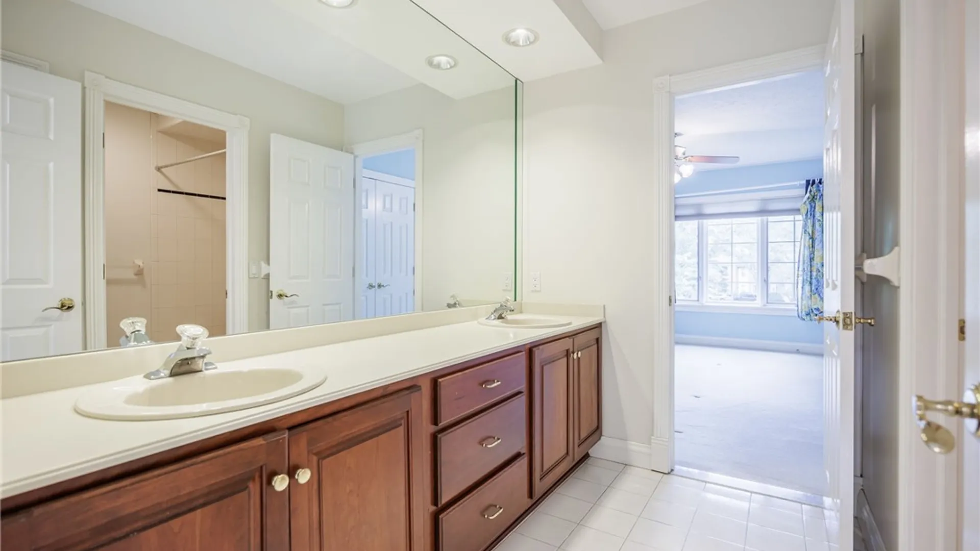 Property at 24 Roxbury Lane, Pittsford, NY 14534 33