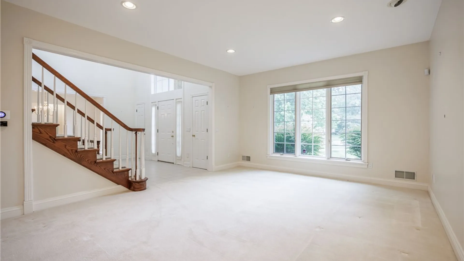 Property at 24 Roxbury Lane, Pittsford, NY 14534 9