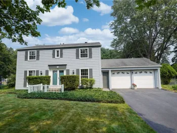 Property at 931 Little Pond Way, Webster, NY 14580