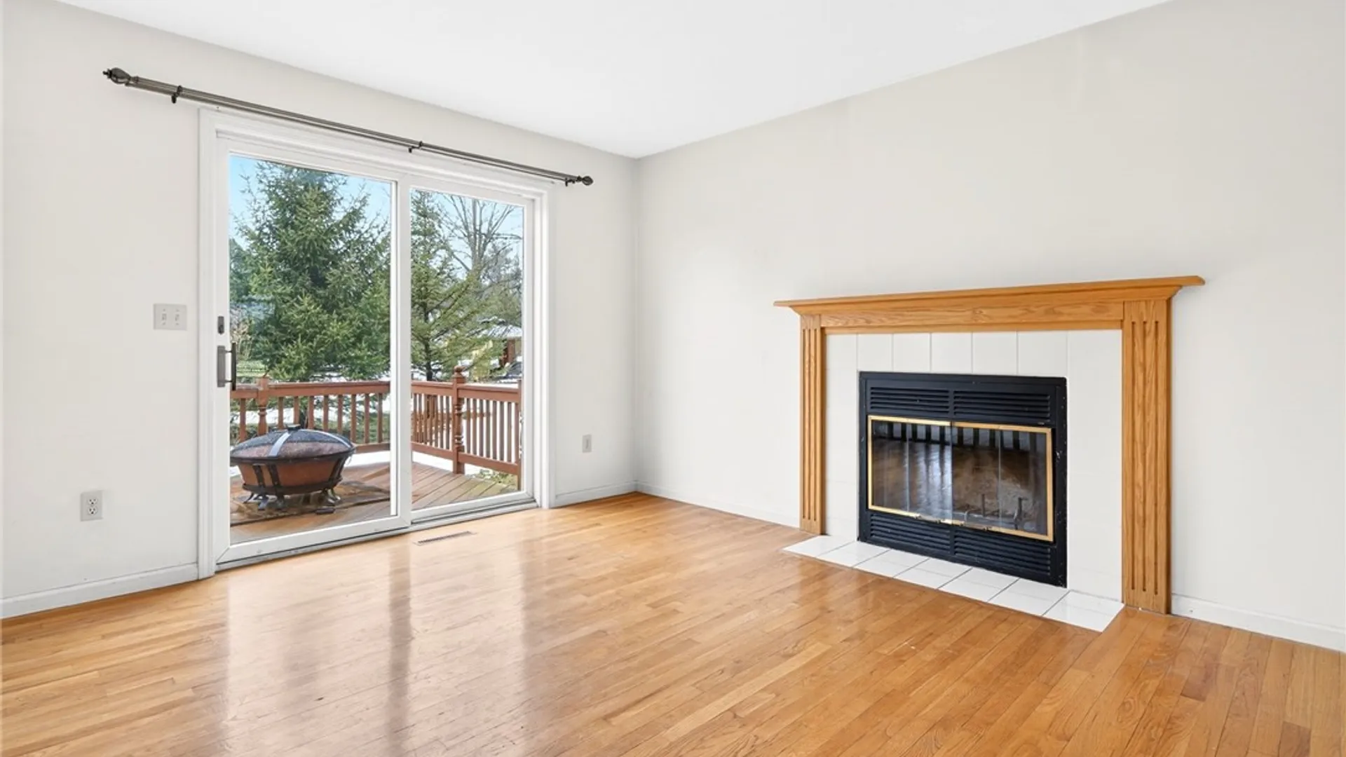 Property at 1 Coventry Walk, Lansing, NY 14850 5