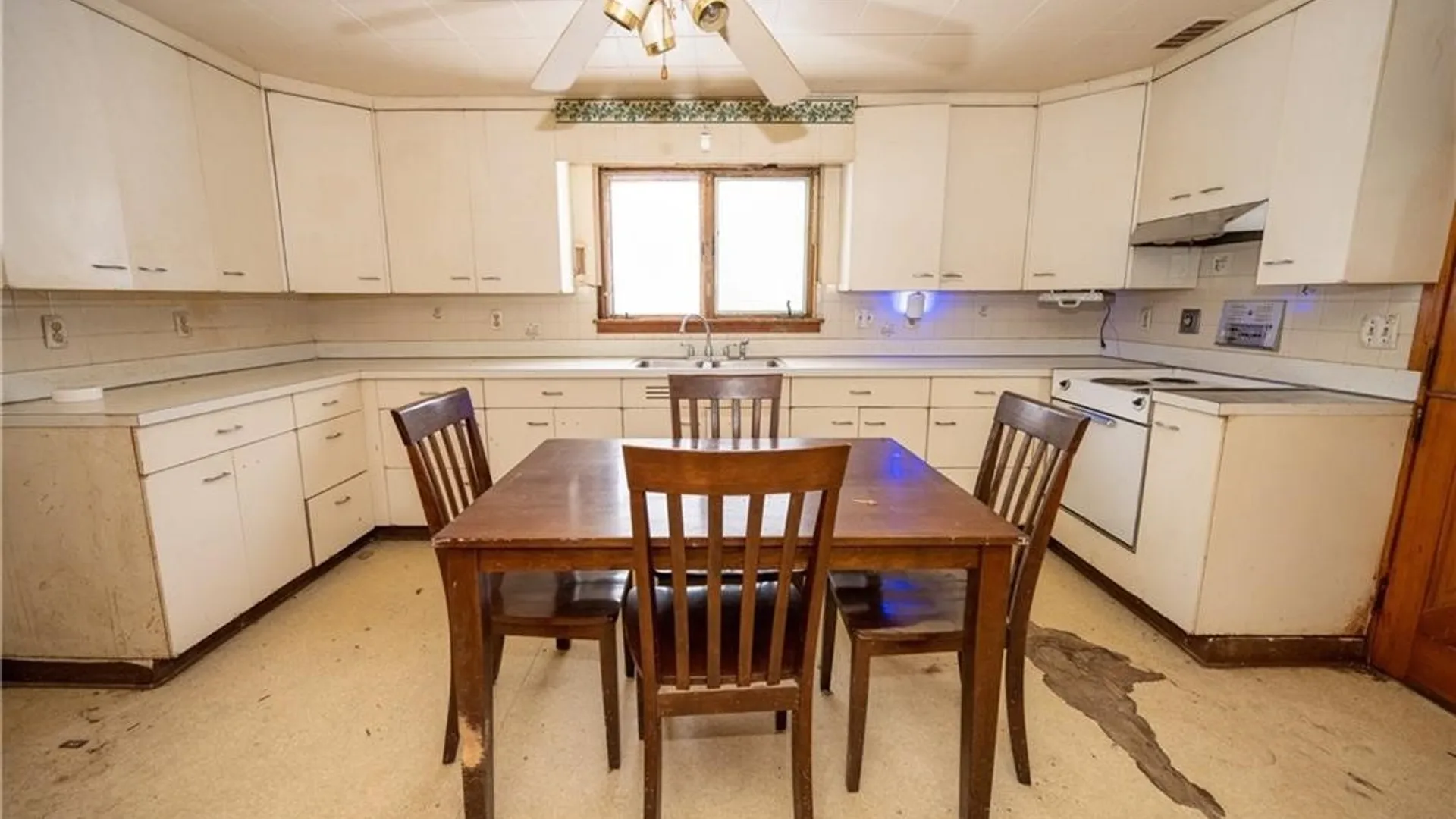 Property at 322 Kennedy Avenue, Evans, NY 14006 5