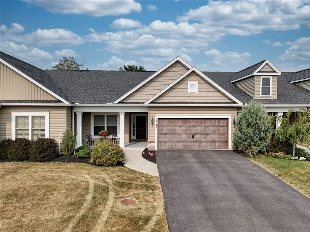 Property at 6012 Woodvine Rise, Canandaigua Town, NY 14424