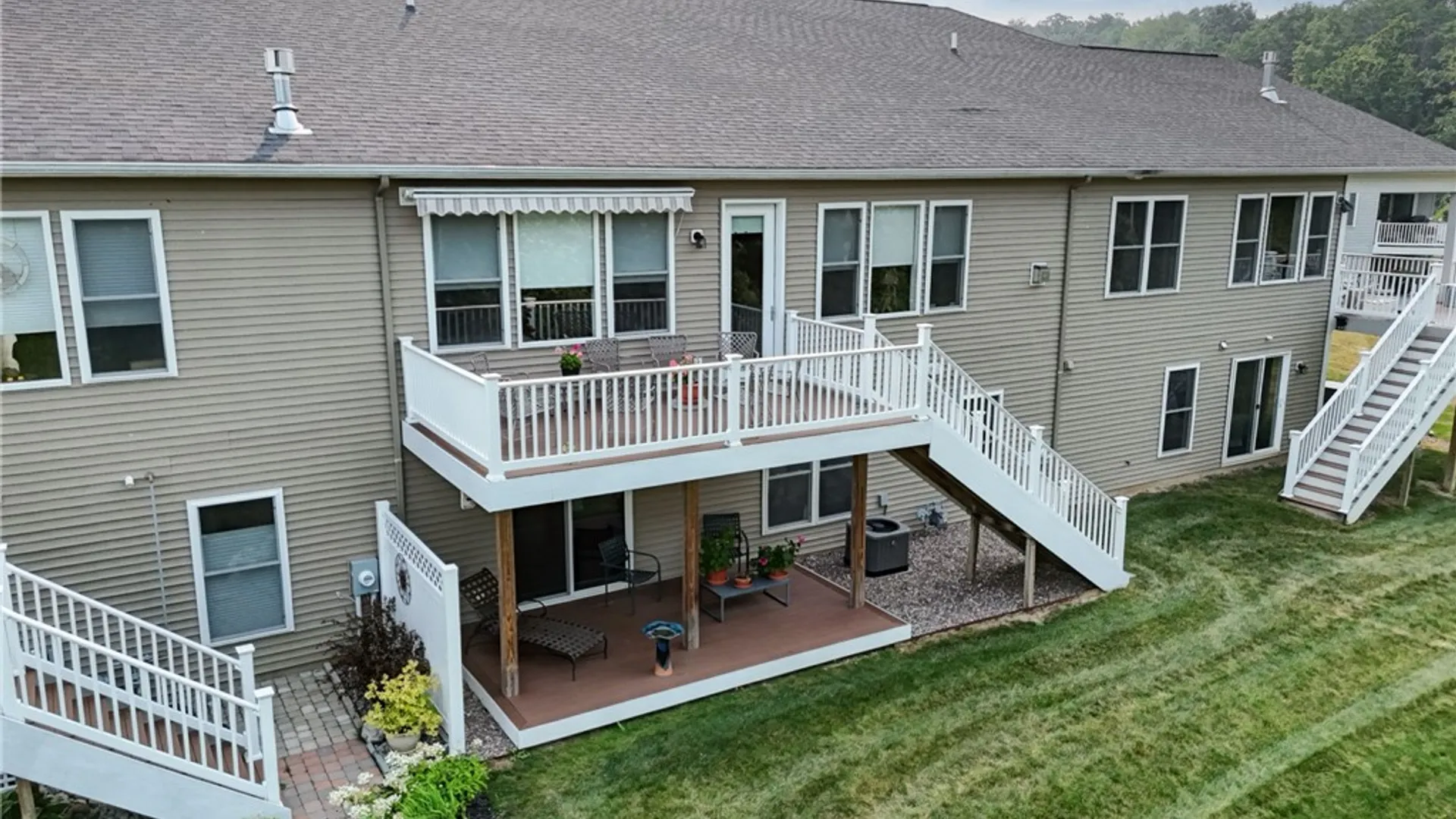 Property at 6012 Woodvine Rise, Canandaigua Town, NY 14424 4