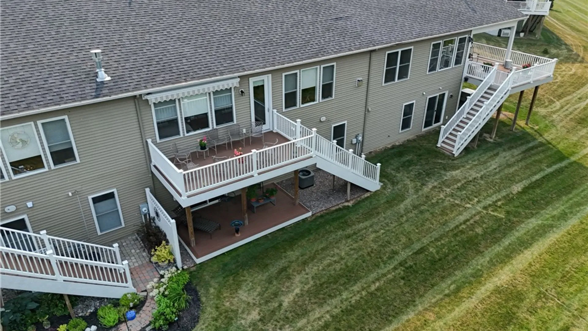 Property at 6012 Woodvine Rise, Canandaigua Town, NY 14424 5