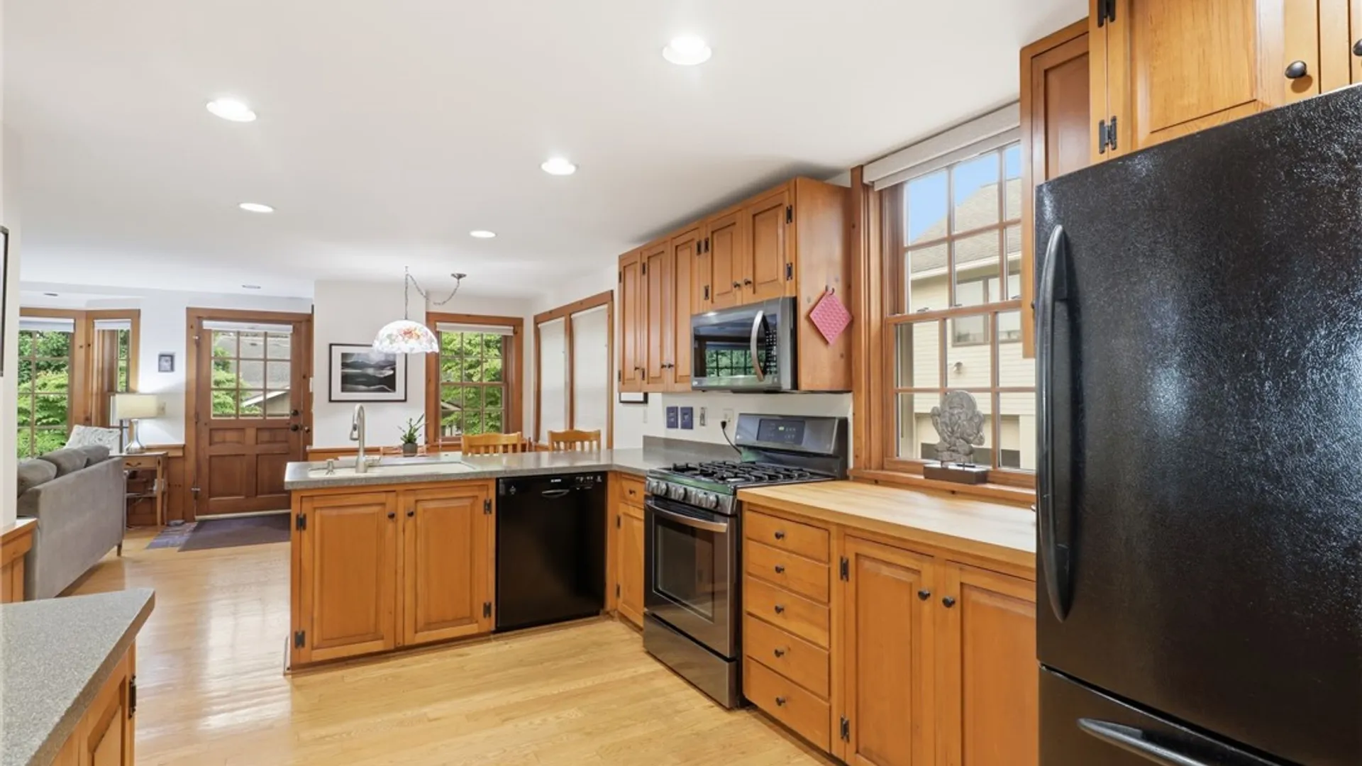 Property at 123 Nunda Blvd, Rochester, NY 14610 15