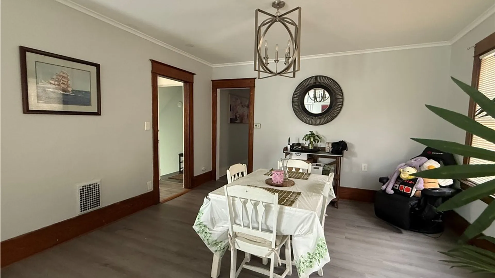 Property at 422 Colvin Avenue, Buffalo, NY 14216 18