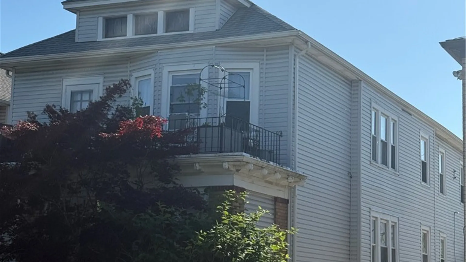 Property at 272 Commonwealth Avenue, Buffalo, NY 14216 6