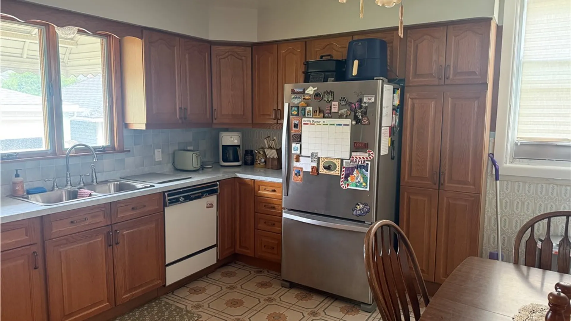 Property at 206 N Park Avenue, Buffalo, NY 14216 3