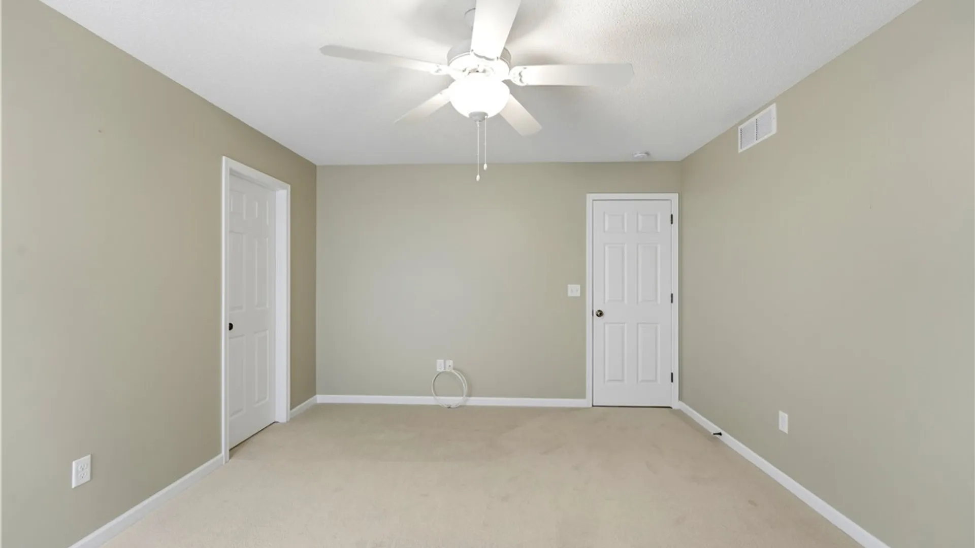Property at 6 Wetherby, Lancaster, NY 14086 18