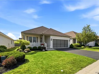 Property at 6 Wetherby, Lancaster, NY 14086