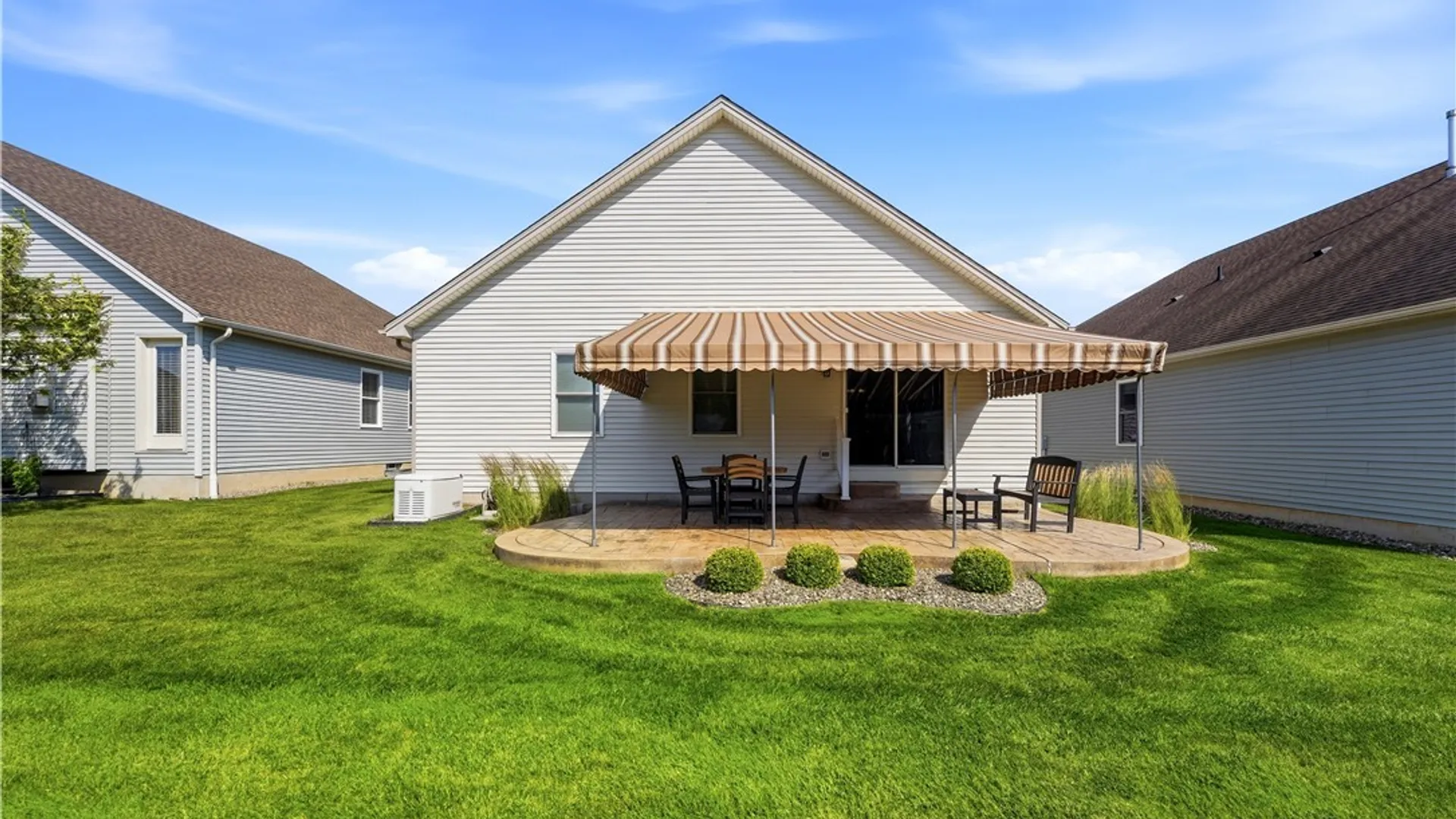 Property at 6 Wetherby, Lancaster, NY 14086 39