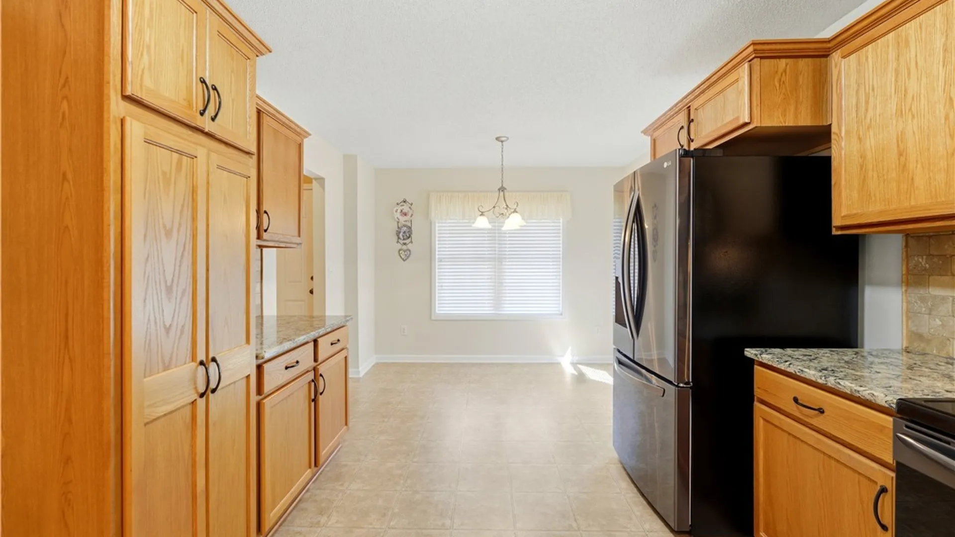 Property at 6 Wetherby, Lancaster, NY 14086 8