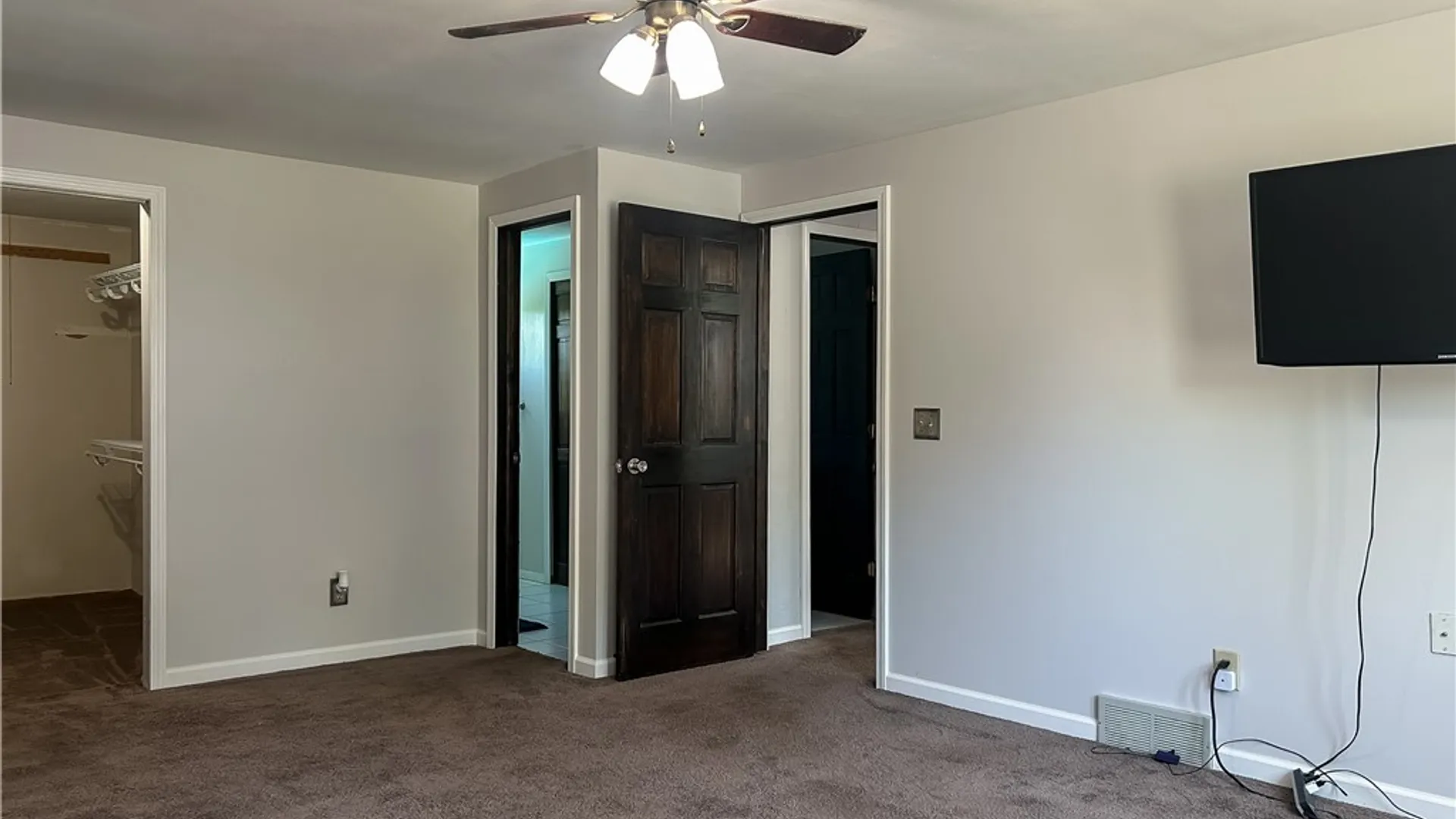Property at 102 Viceroy Drive, Camillus, NY 13031 22