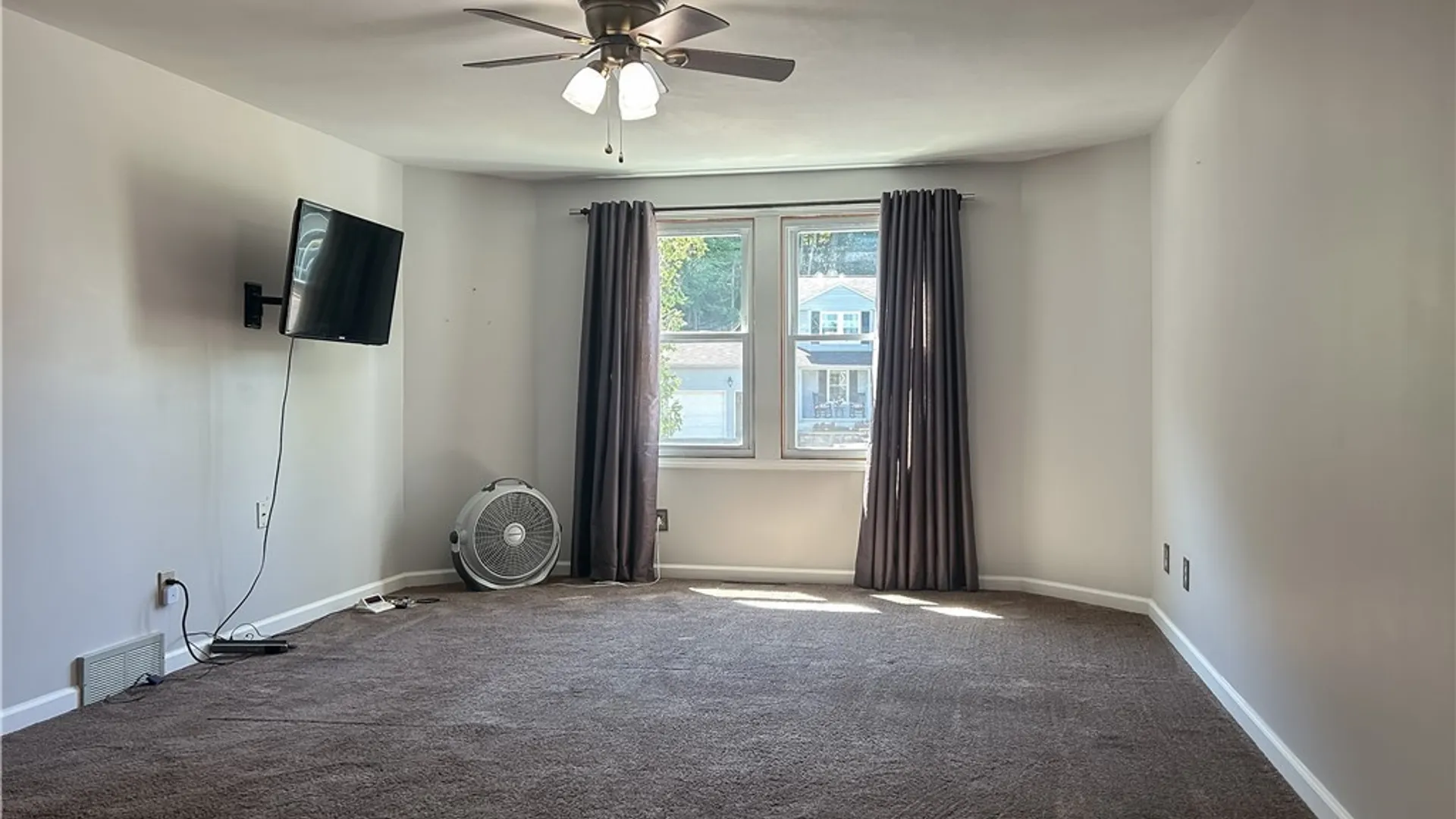 Property at 102 Viceroy Drive, Camillus, NY 13031 23