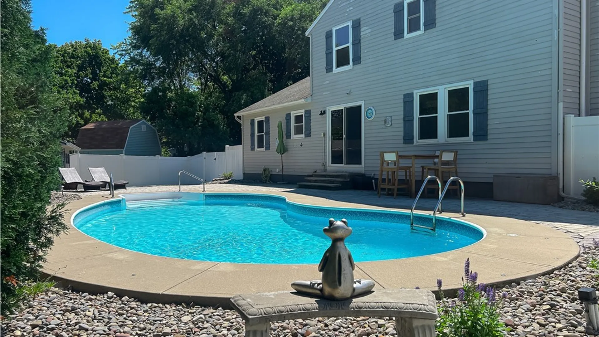 Property at 102 Viceroy Drive, Camillus, NY 13031 25