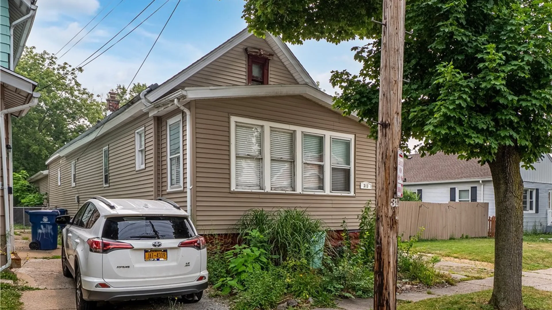 Property at 313 Benzinger St., Buffalo, NY 14206 3