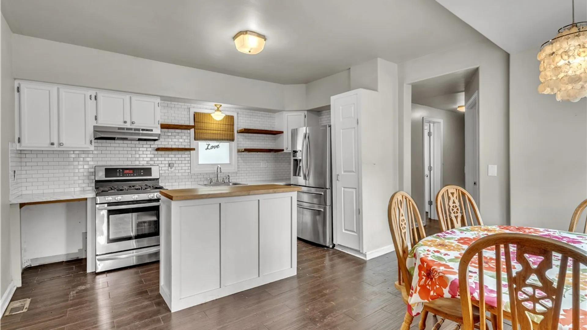 Property at 313 Benzinger St., Buffalo, NY 14206 6