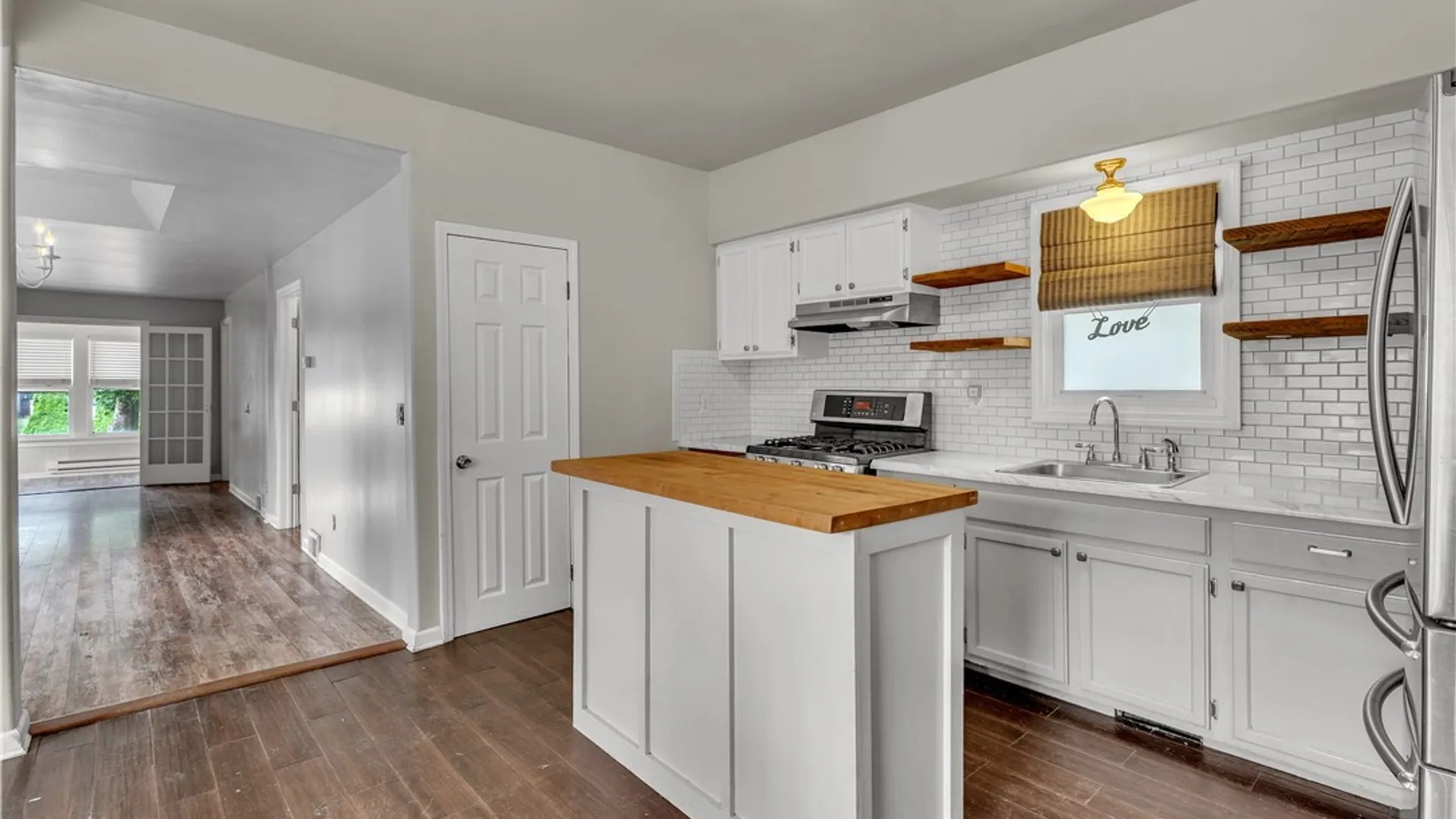 Property at 313 Benzinger St., Buffalo, NY 14206 9