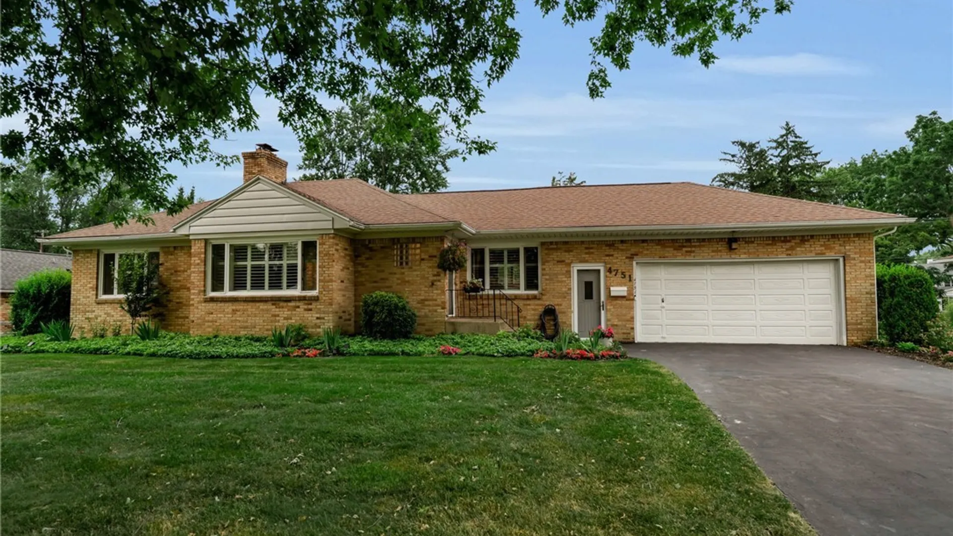 Property at 4751 Brentwood Drive, Clarence, NY 14221 2