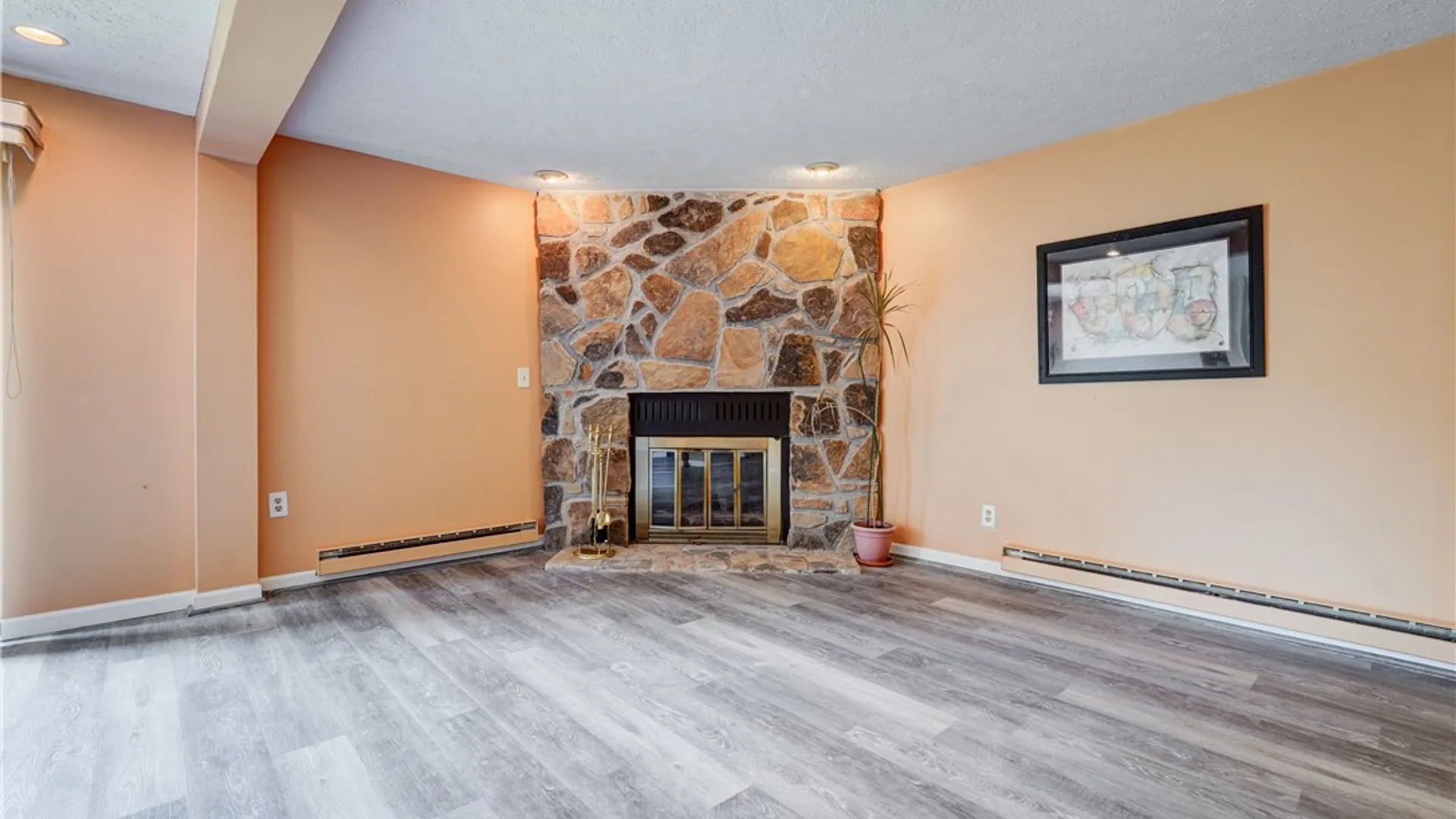 Property at 225 Cross Gates Rd, Greece, NY 14606 9