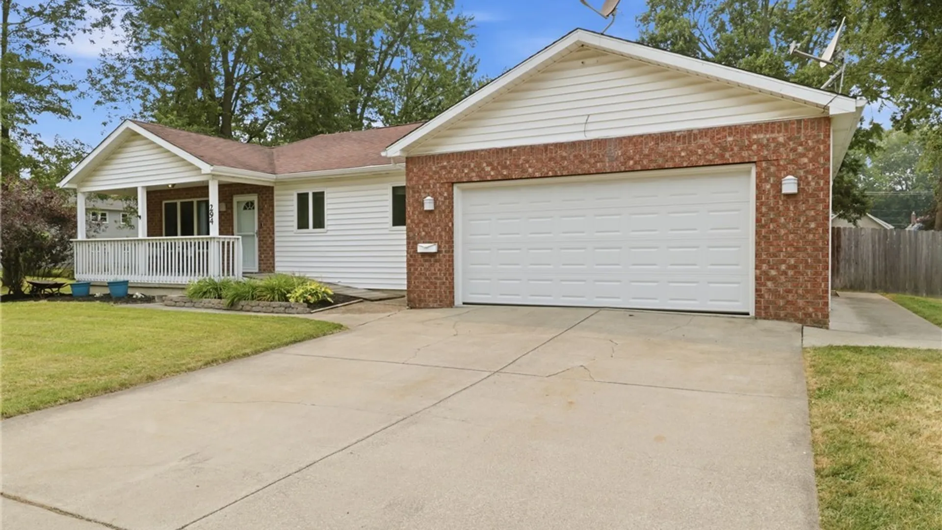Property at 294 Daniel Drive, North Tonawanda, NY 14120 2