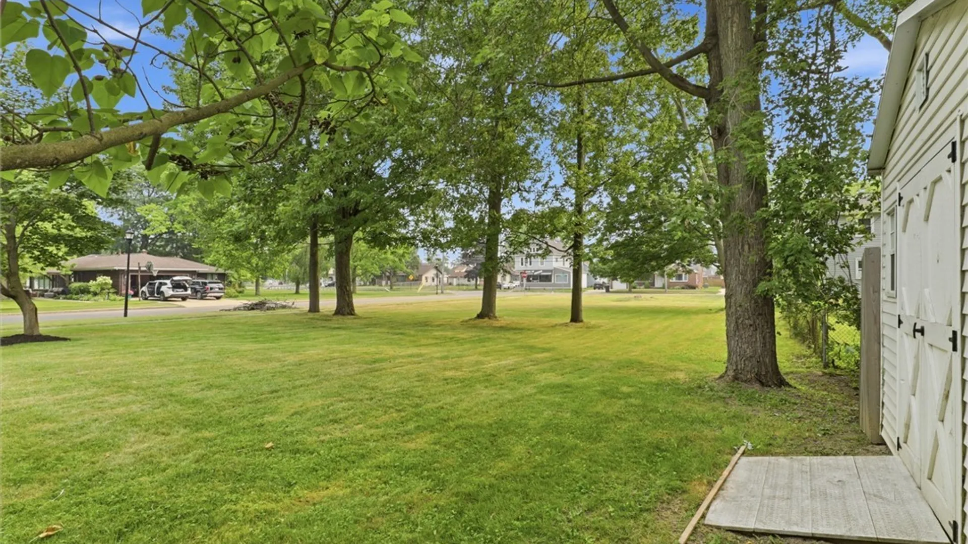 Property at 294 Daniel Drive, North Tonawanda, NY 14120 4