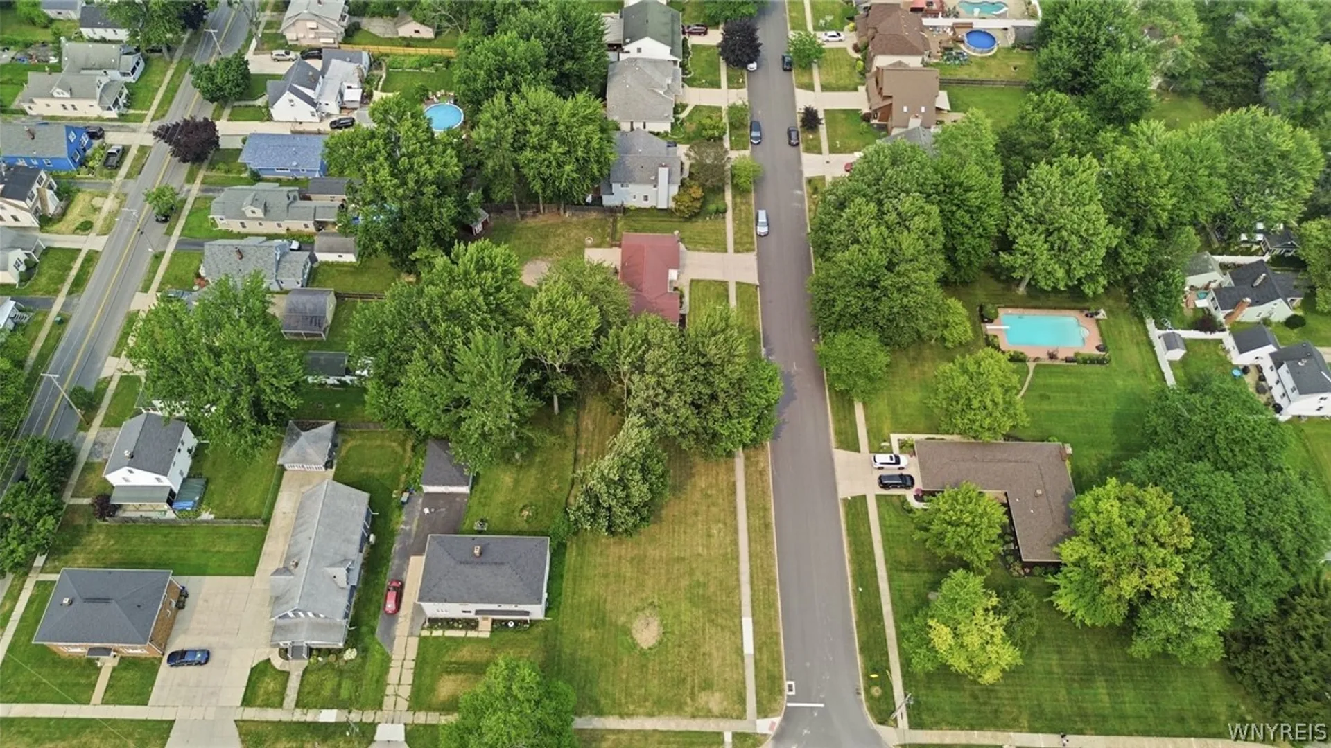 Property at 294 Daniel Drive, North Tonawanda, NY 14120 41