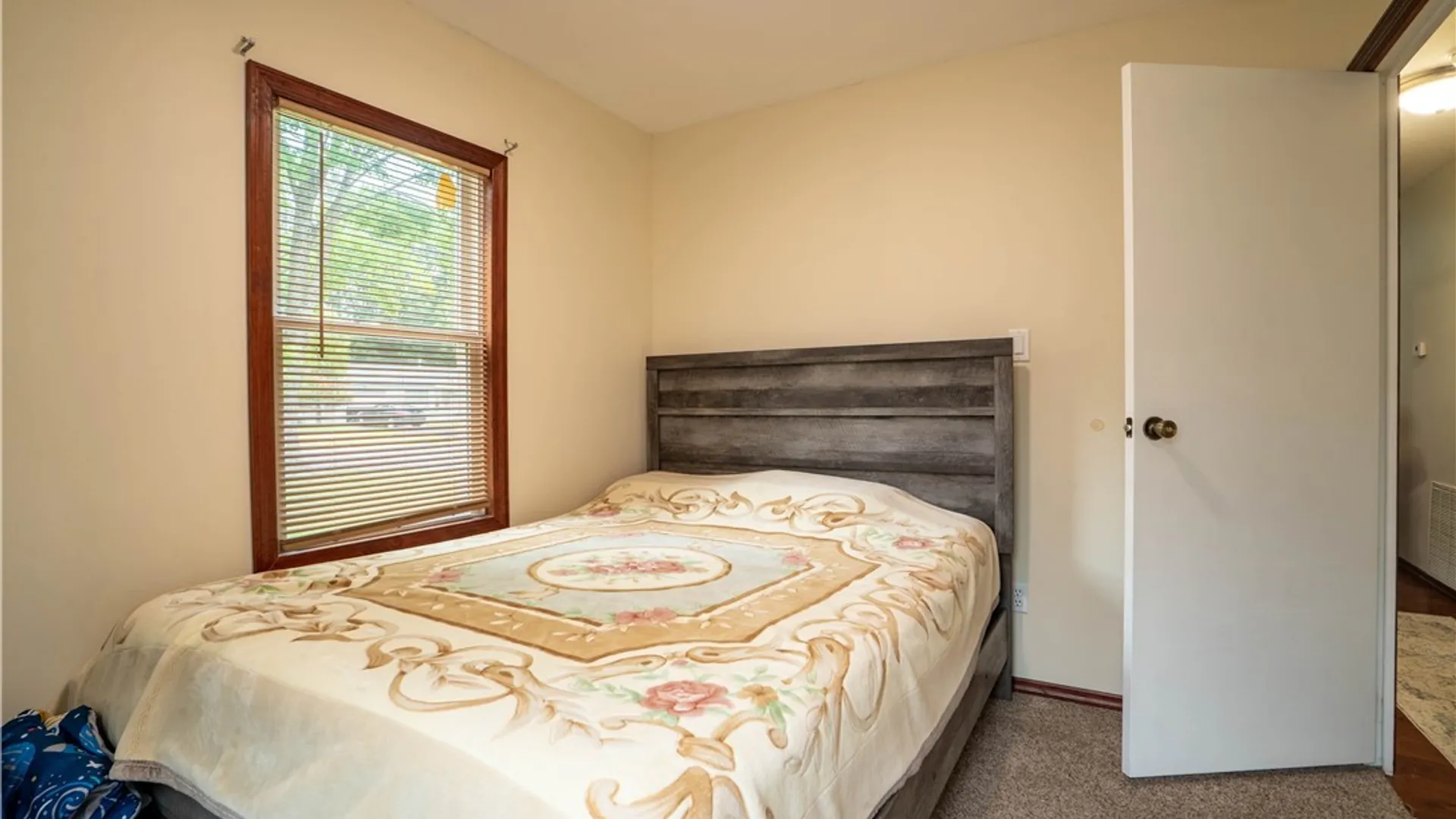 Property at 413 Williamsburg Road, Utica, NY 13502 23