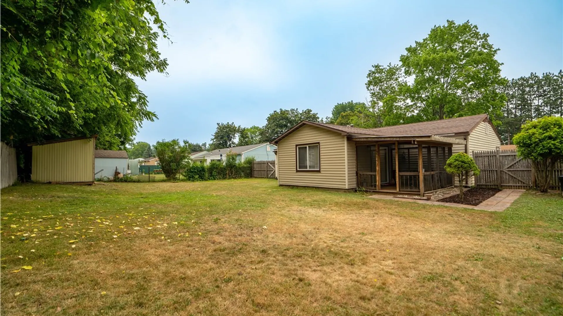 Property at 413 Williamsburg Road, Utica, NY 13502 40