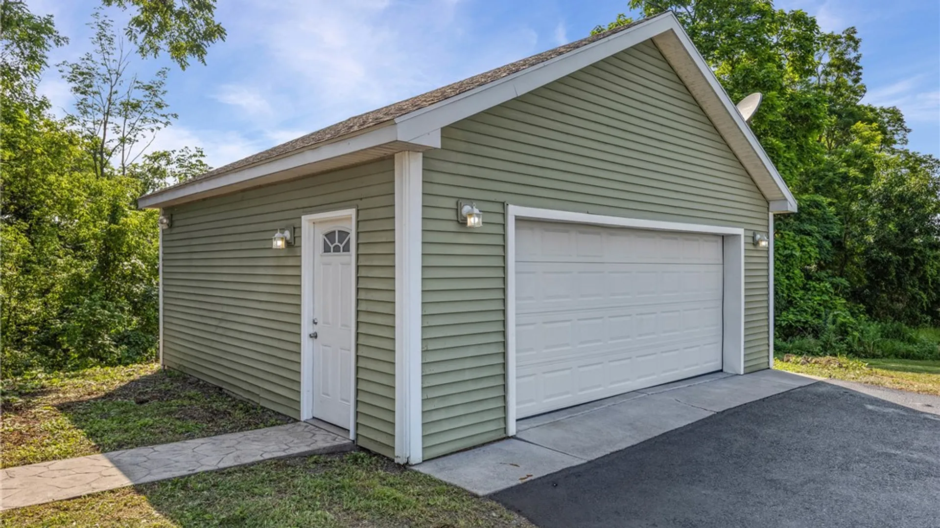 Property at 2212 Brace Road, East Bloomfield, NY 14424 17