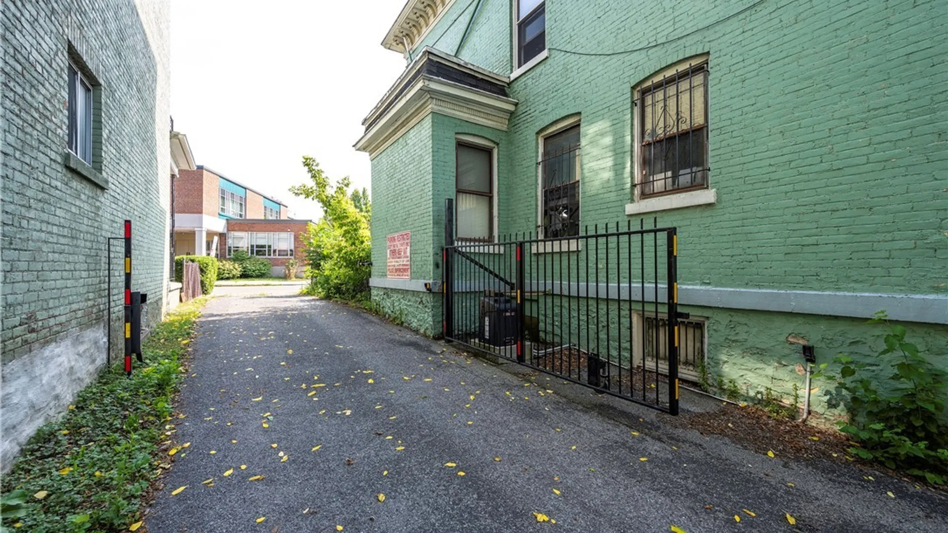Property at 118 Cottage Street, Buffalo, NY 14201 21