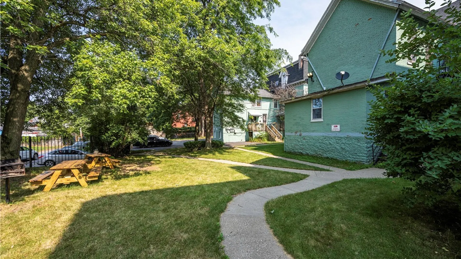 Property at 118 Cottage Street, Buffalo, NY 14201 23